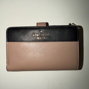 Kate Spade Black and Tan Wallet